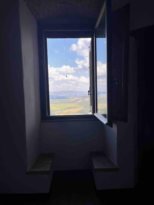 Medieval Tower In Umbria With Swimming Pool Montelagello Buitenkant foto