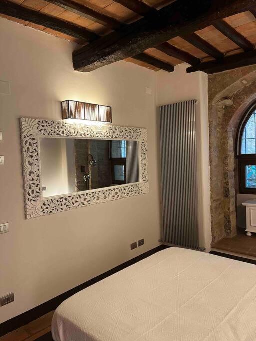 Medieval Tower In Umbria With Swimming Pool Montelagello Buitenkant foto