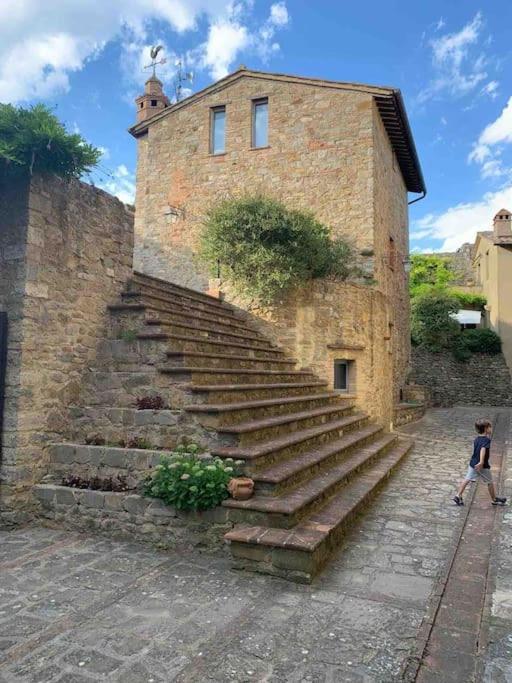 Medieval Tower In Umbria With Swimming Pool Montelagello Buitenkant foto